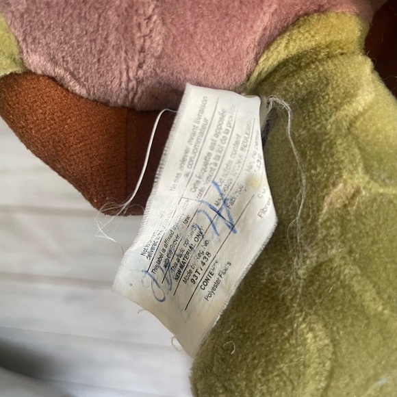 Finding Nemo Sea Turtle Squirt Plush Toy - Picture 7 of 7